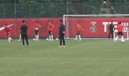 国足家长爆料新闻最新,揭秘国足备战背后的故事与挑战